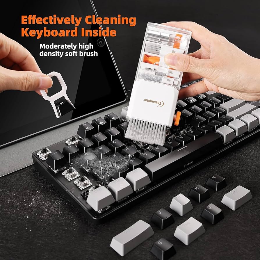 7 in 1 Cleaning Kit Computer Keyboard Cleaner Brush